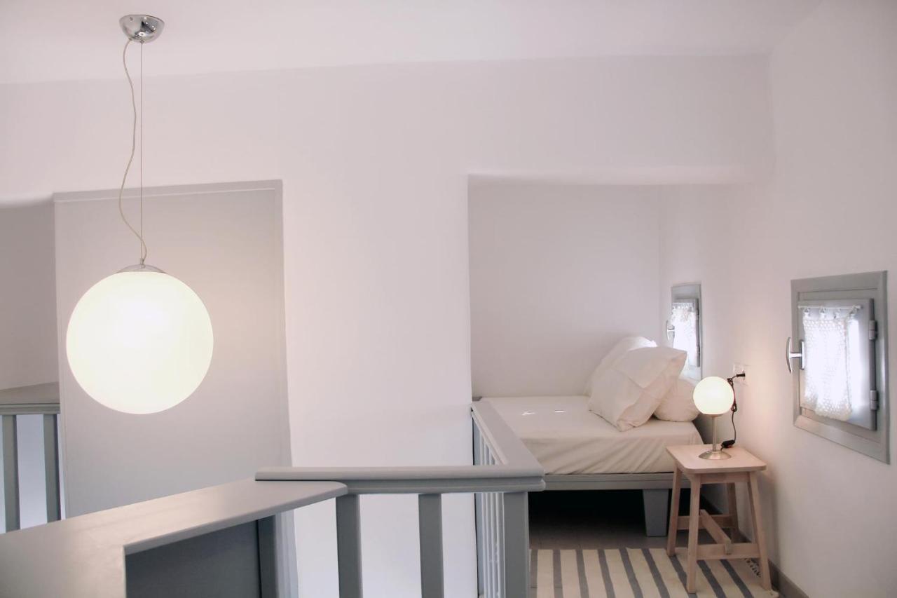 Cozy Guesthouse - Agios Romanos Esterno foto