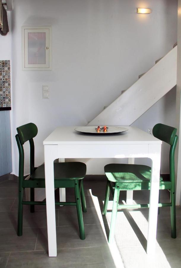 Cozy Guesthouse - Agios Romanos Esterno foto