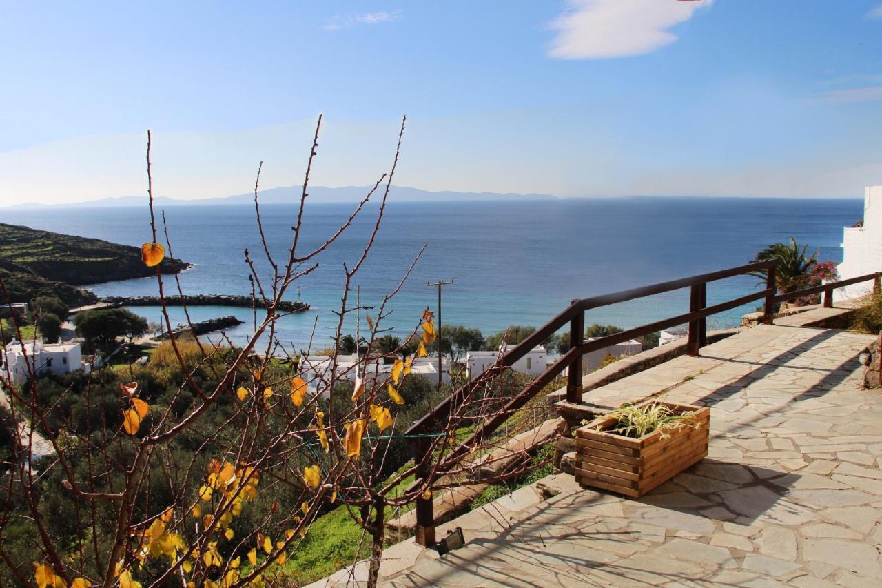 Cozy Guesthouse - Agios Romanos Esterno foto