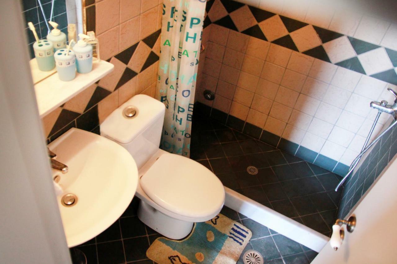 Cozy Guesthouse - Agios Romanos Esterno foto