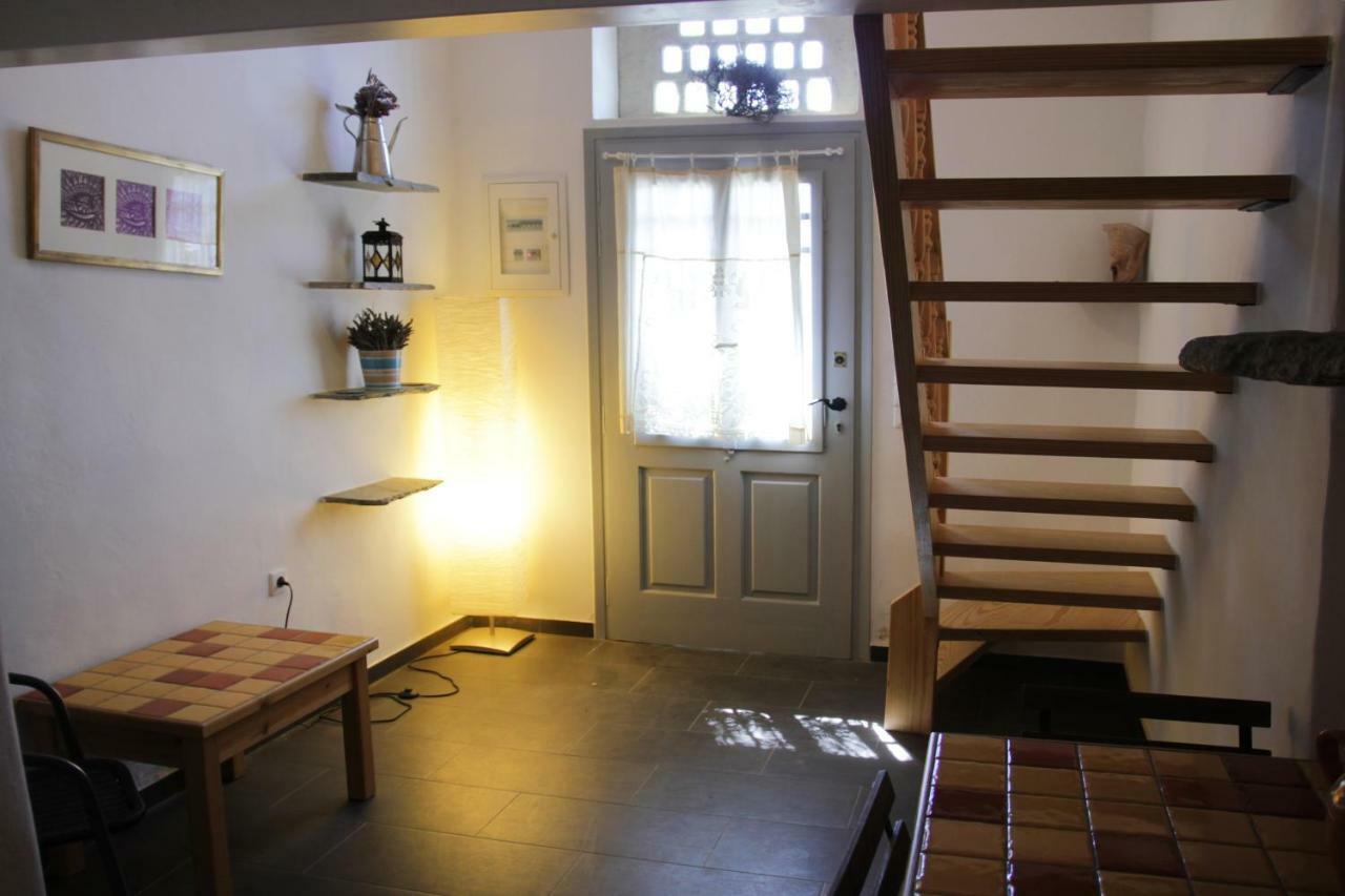 Cozy Guesthouse - Agios Romanos Esterno foto